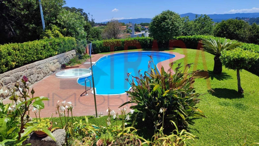 Quinta T3 para Venda em Vilaça e Fradelos Foto 4