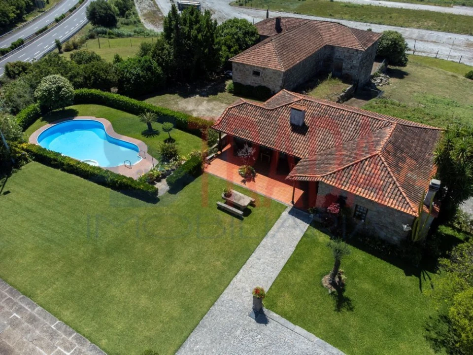 Quinta T3 para Venda em Vilaça e Fradelos Foto 1