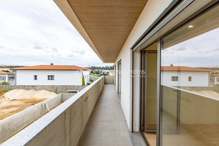 Moradia T3 para Venda em Batalha Foto 6