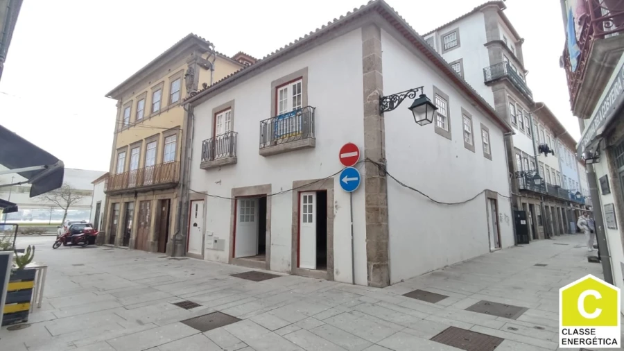 Loja para Arrendamento em Santa Maria Maior e Monserrate e Meadela Foto 1