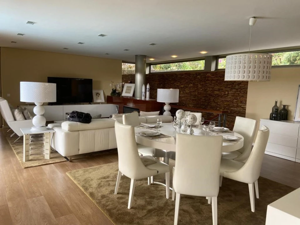 Moradia T4 para Venda em Dem Foto 10