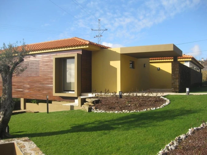 Moradia T4 para Venda em Dem Foto 2