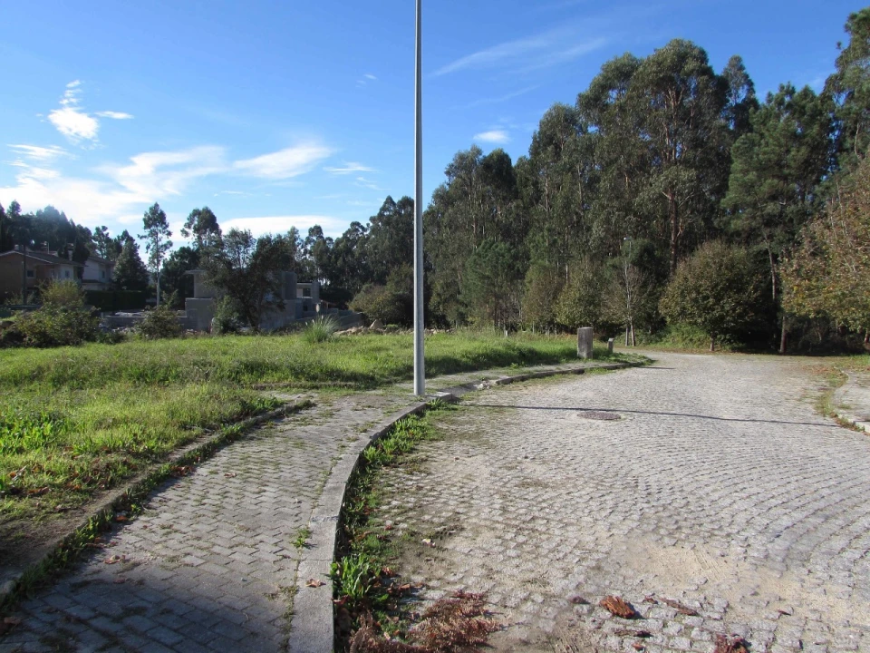 Terreno para Venda em Palmeira de Faro e Curvos Foto 6