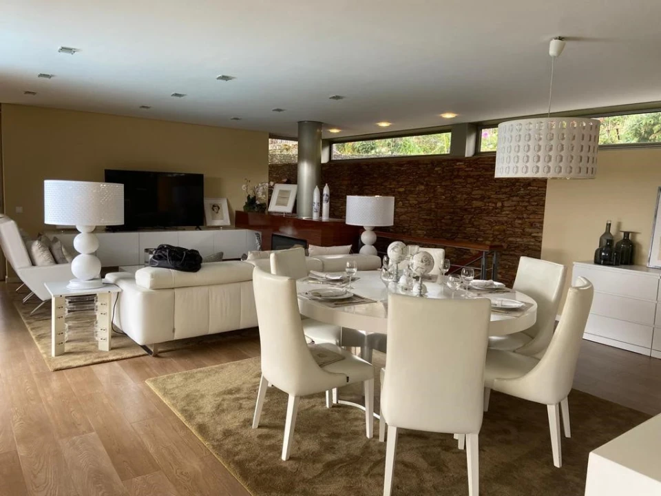 Moradia T4 para Arrendamento em Dem Foto 10