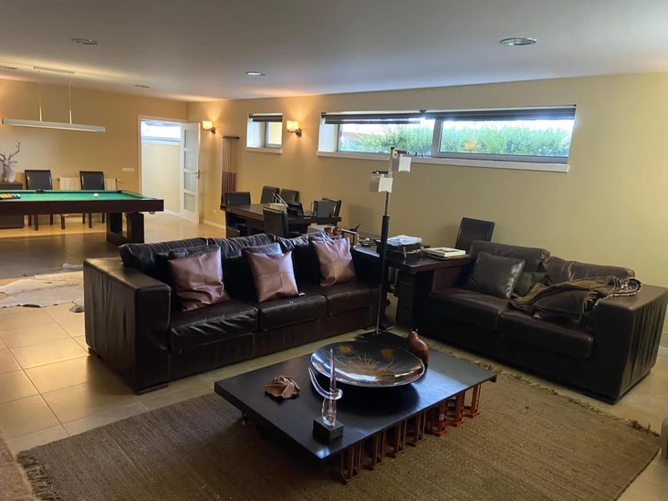 Moradia T4 para Arrendamento em Dem Foto 17