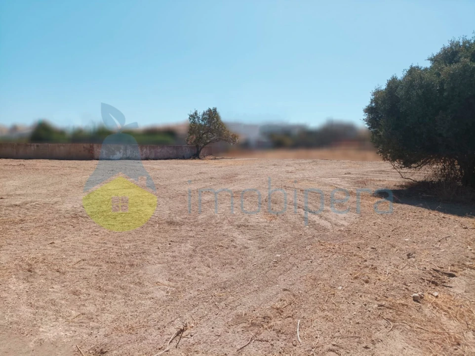 Terreno para Venda em Armação de Pera Foto 15