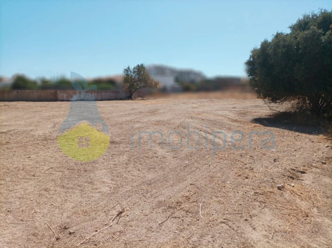 Terreno para Venda em Armação de Pera Foto 13