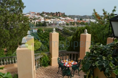 Moradia T6 para Venda em Silves