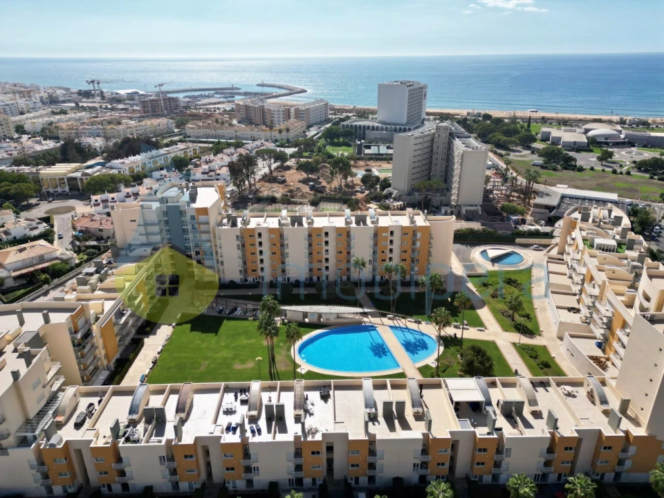 Apartamento T3 para Venda em Quarteira Foto 22