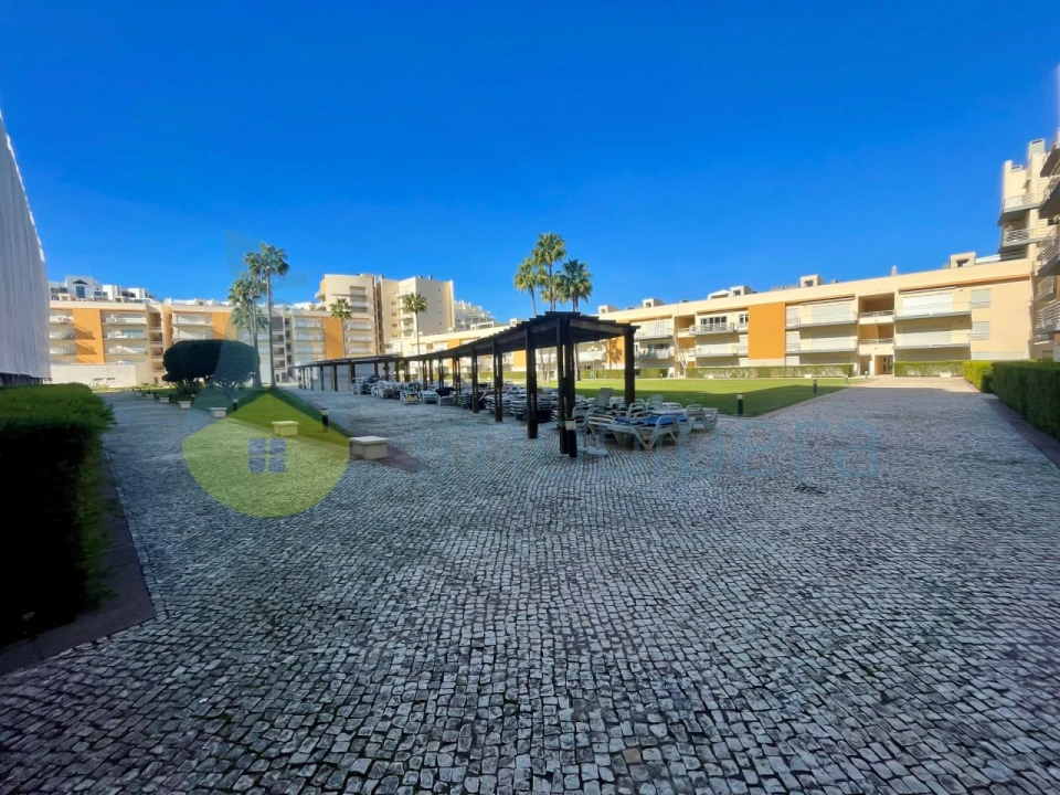Apartamento T3 para Venda em Quarteira Foto 20