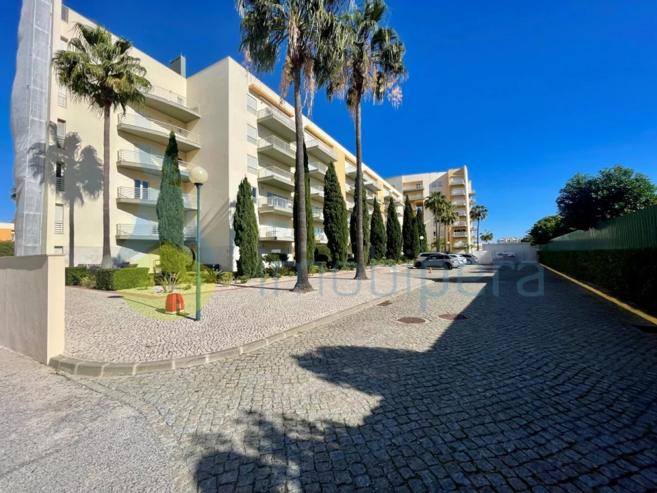 Apartamento T3 para Venda em Quarteira Foto 1