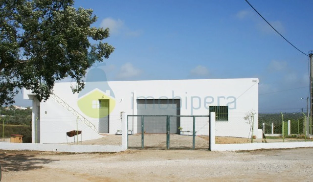 Armazém para Venda em Alcantarilha e Pêra Foto 2