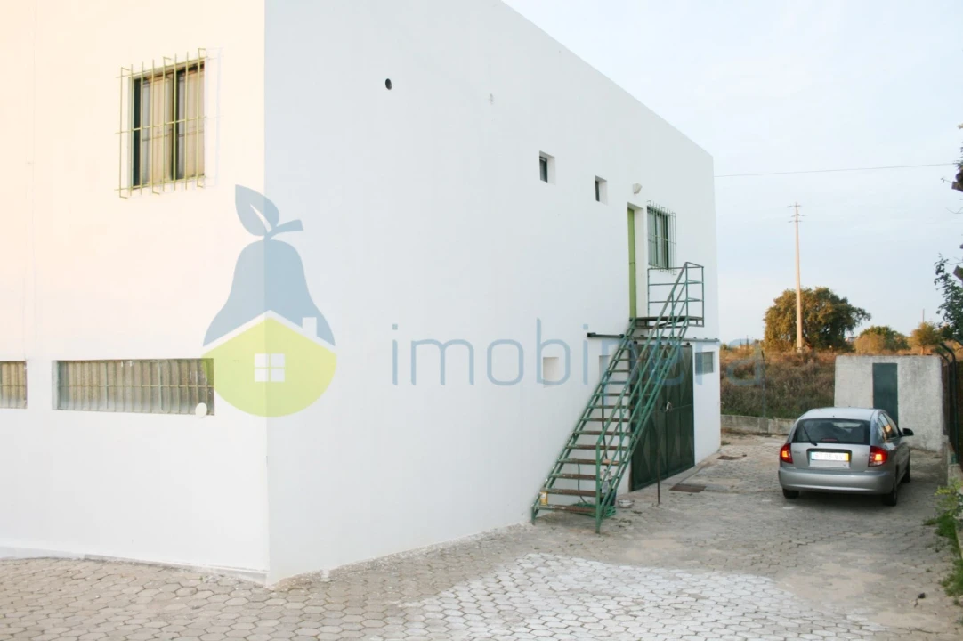 Armazém para Venda em Alcantarilha e Pêra Foto 8