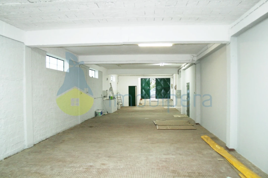 Armazém para Venda em Alcantarilha e Pêra Foto 12