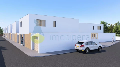 Moradia T3 para Venda em Ferreiras