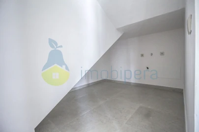 Moradia T3 para Venda em Ferreiras