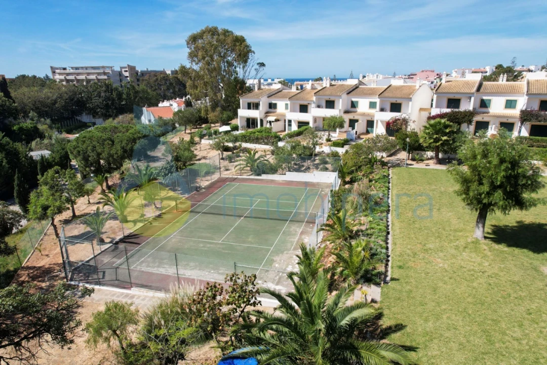Moradia T3 para Venda em Albufeira e Olhos de Água Foto 27