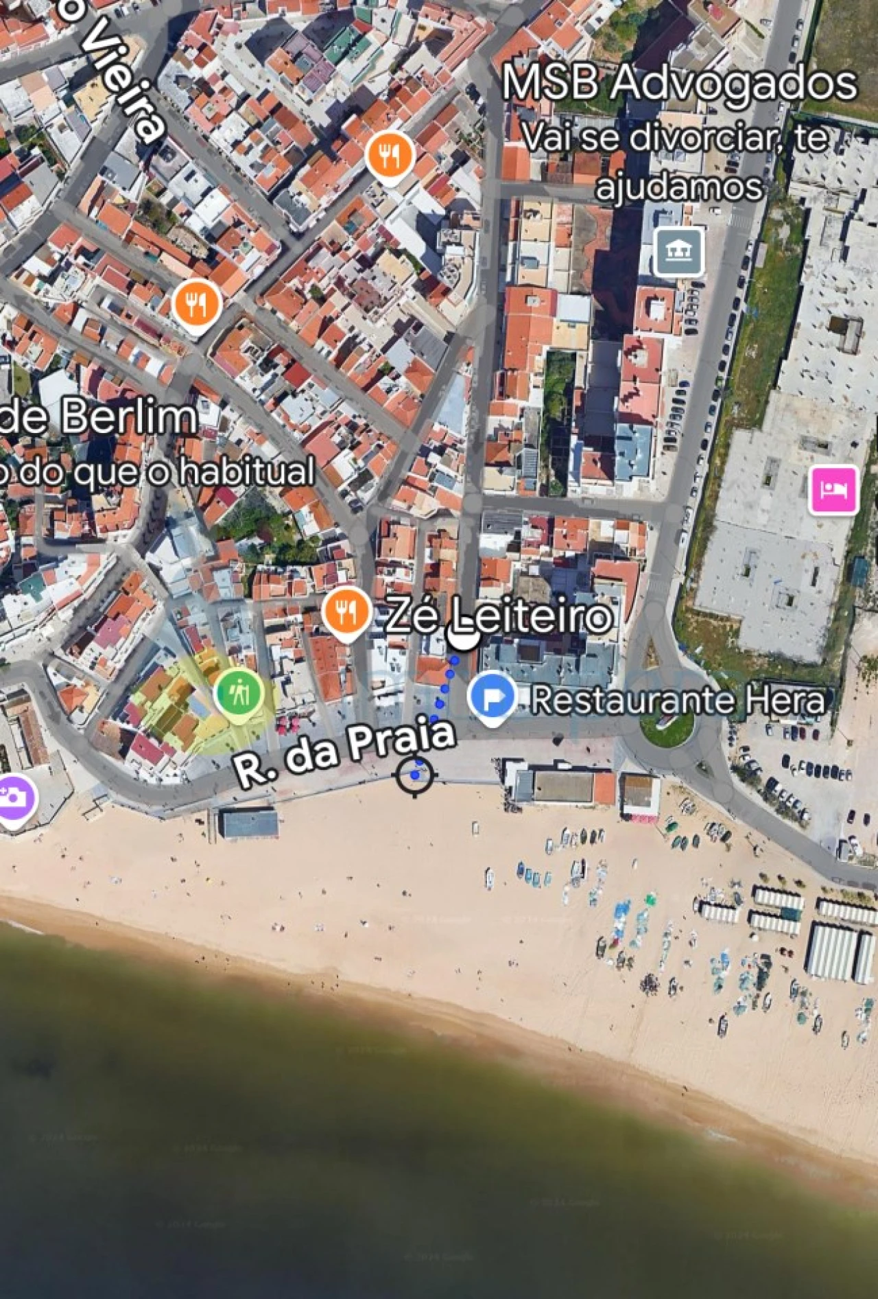 Moradia T5 para Venda em Armação de Pera Foto 4