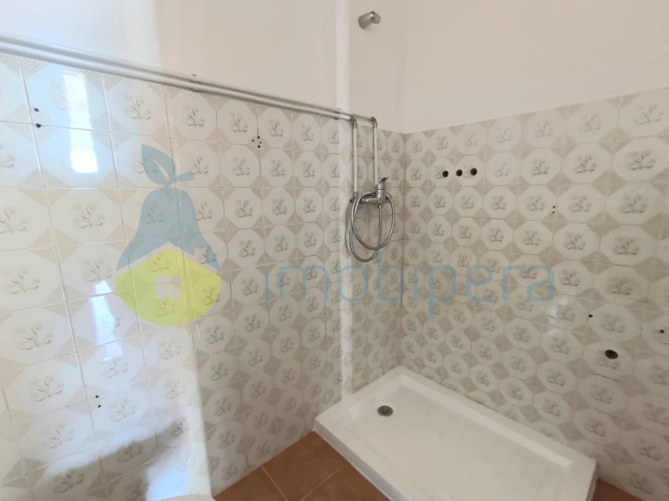 Quinta T1 para Venda em Alferce Foto 9