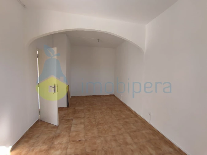 Quinta T1 para Venda em Alferce Foto 4