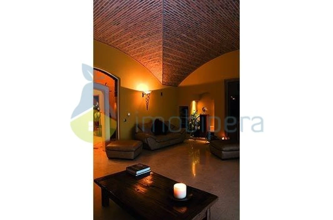 Moradia T5 para Venda em Guia Foto 11