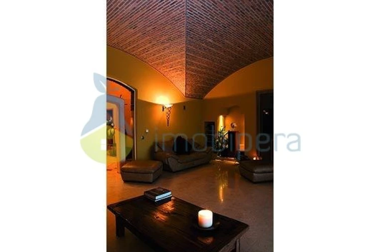Moradia T5 para Venda em Guia Foto 11