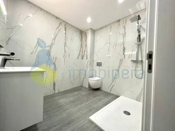 Apartamento T3 para Venda em Quelfes