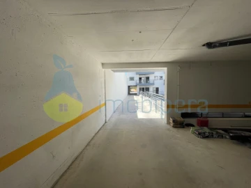 Apartamento T3 para Venda em Quelfes