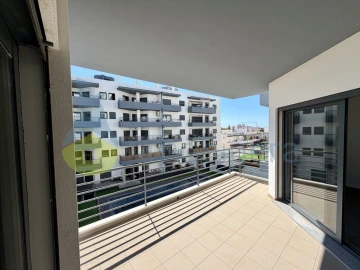 Apartamento T3 para Venda em Quelfes