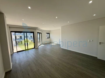 Apartamento T3 para Venda em Quelfes