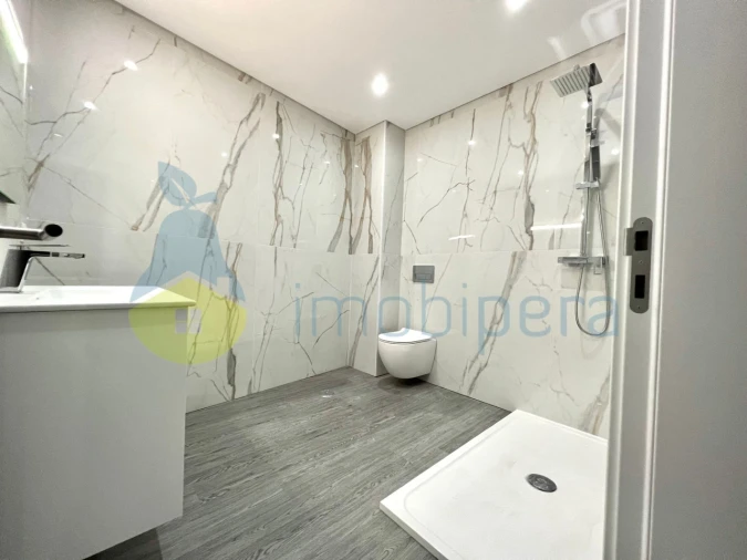 Apartamento T3 para Venda em Quelfes Foto 8