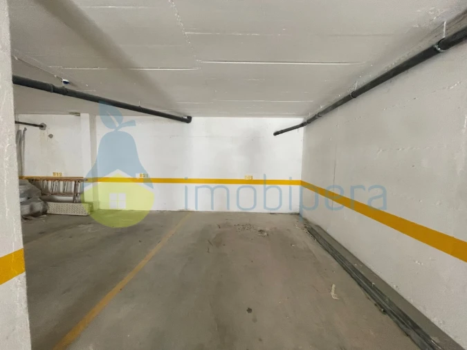 Apartamento T3 para Venda em Quelfes Foto 5