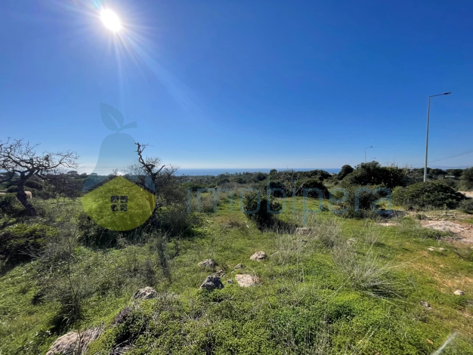 Terreno para Venda em Ferragudo Foto 3