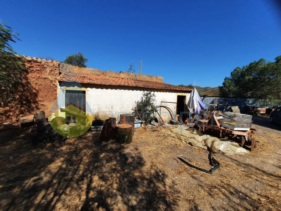 Quinta T2 para Venda em Alferce Foto 16