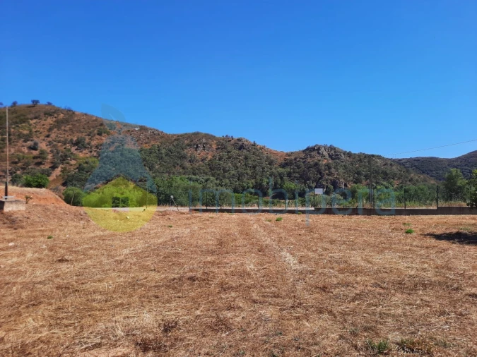 Quinta T2 para Venda em Alferce Foto 15