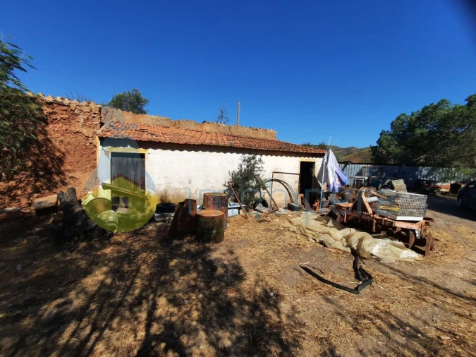 Quinta T2 para Venda em Alferce Foto 16