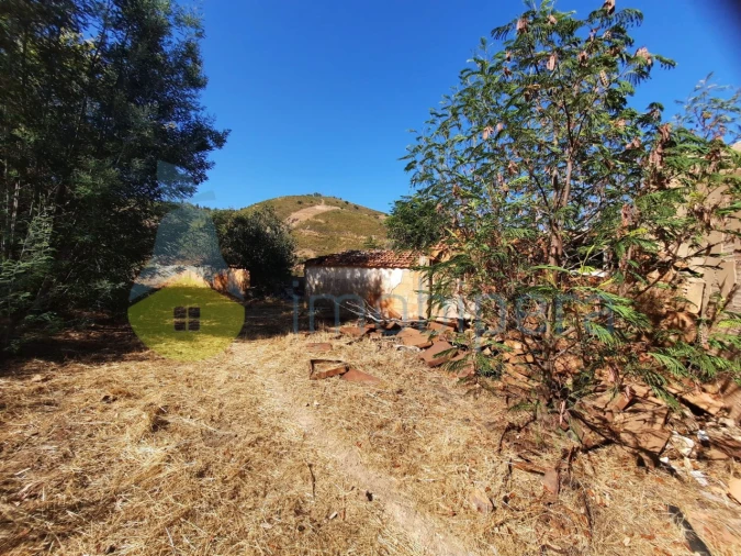 Quinta T2 para Venda em Alferce Foto 17