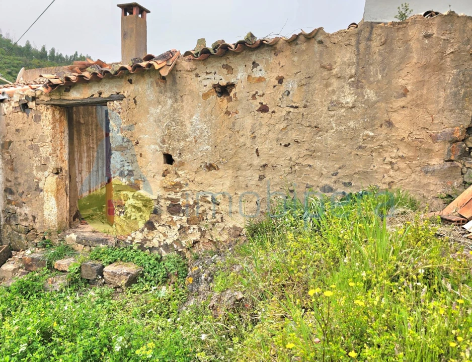 Armazém para Venda em Alferce Foto 1