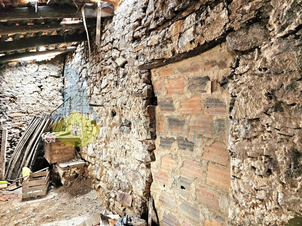 Armazém para Venda em Alferce Foto 7