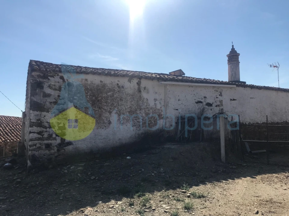 Moradia T5 para Venda em Santana da Serra Foto 2