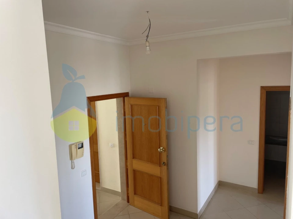 Apartamento T1 para Venda em Boliqueime Foto 3