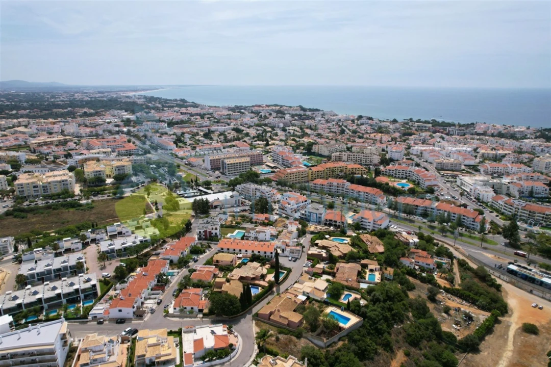Moradia T3 para Venda em Albufeira e Olhos de Água Foto 6