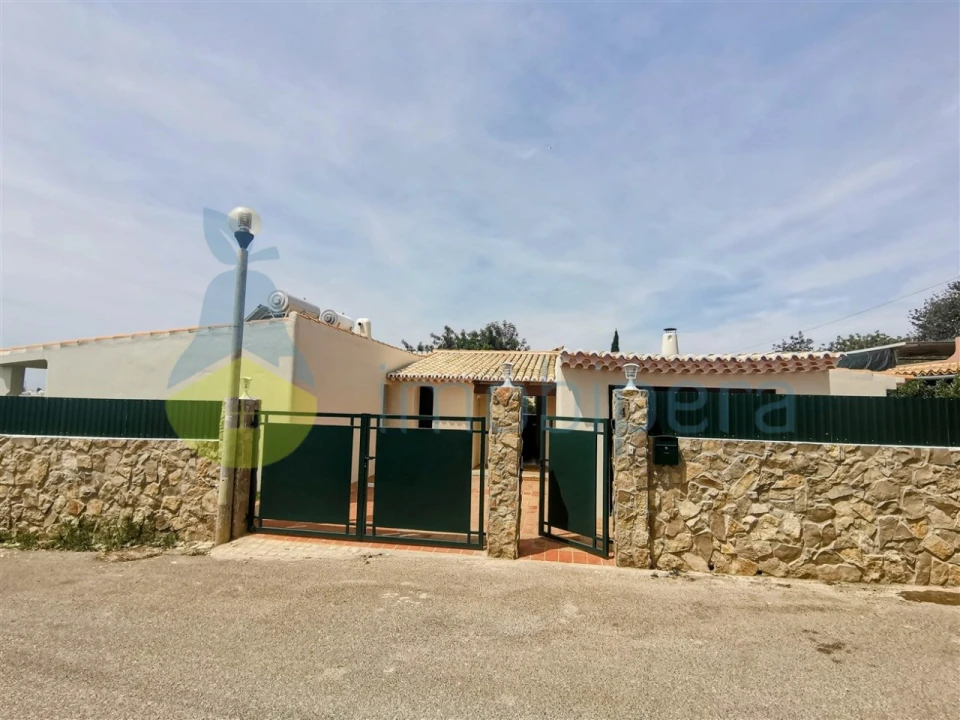 Moradia T3 para Venda em Albufeira e Olhos de Água Foto 26