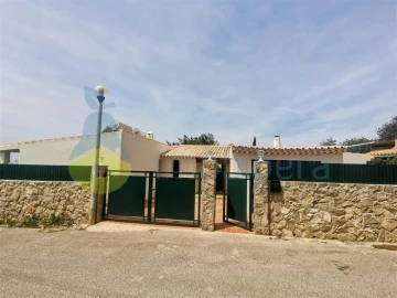 Moradia T3 para Venda em Albufeira e Olhos de Água