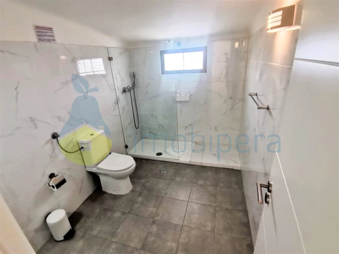 Moradia T3 para Venda em Albufeira e Olhos de Água Foto 17