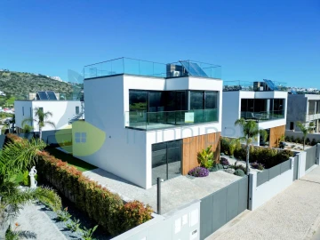 Moradia T3 para Venda em Albufeira e Olhos de Água