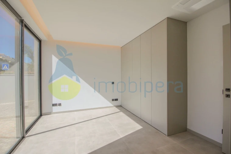 Moradia T3 para Venda em Albufeira e Olhos de Água Foto 15