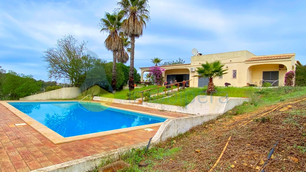 Quinta T3 para Venda em Estômbar e Parchal Foto 2