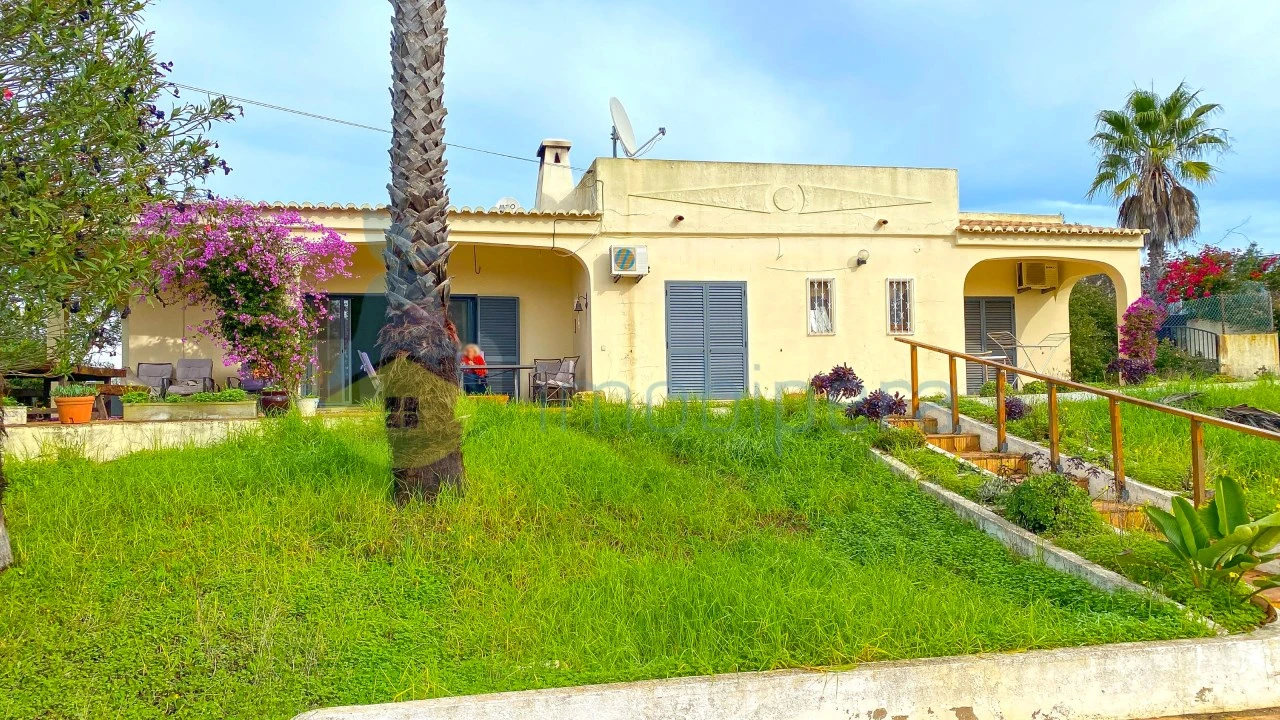 Quinta T3 para Venda em Estômbar e Parchal Foto 6