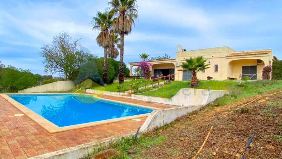 Quinta T3 para Venda em Estômbar e Parchal Foto 2